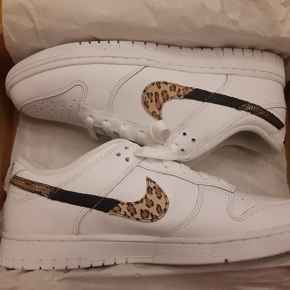 Size 9.5W / 8M - Nike Dunk Low SE Primal White women's DD7099-100 - USED